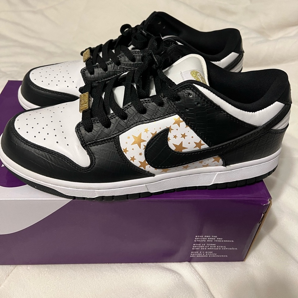 COPY - NIKE SB Dunk Low Supreme Stars Black (2021)